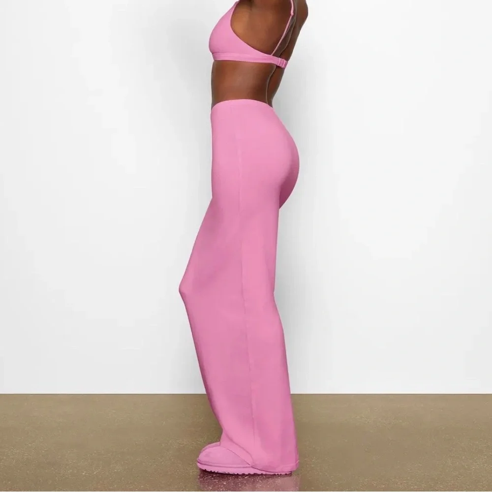 SKIMS Outdoor Long Skirt - Bubble Gum Pink Jersey Maxi Skirt - Picture 5 of 7